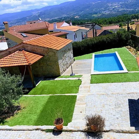 Casa Matriarca אכסניה *